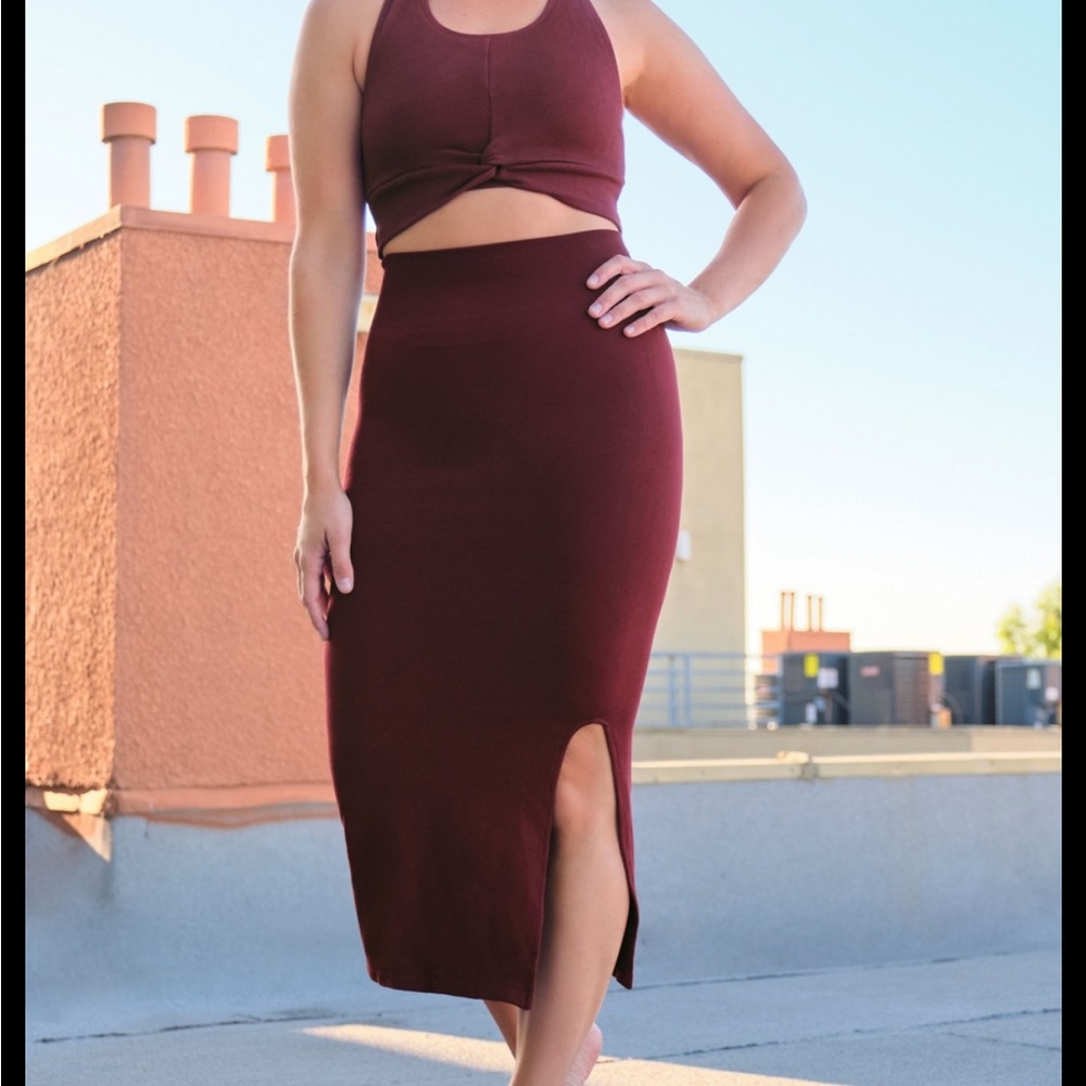 Fabletics XS Kingsley knit bra and seamless skirt set